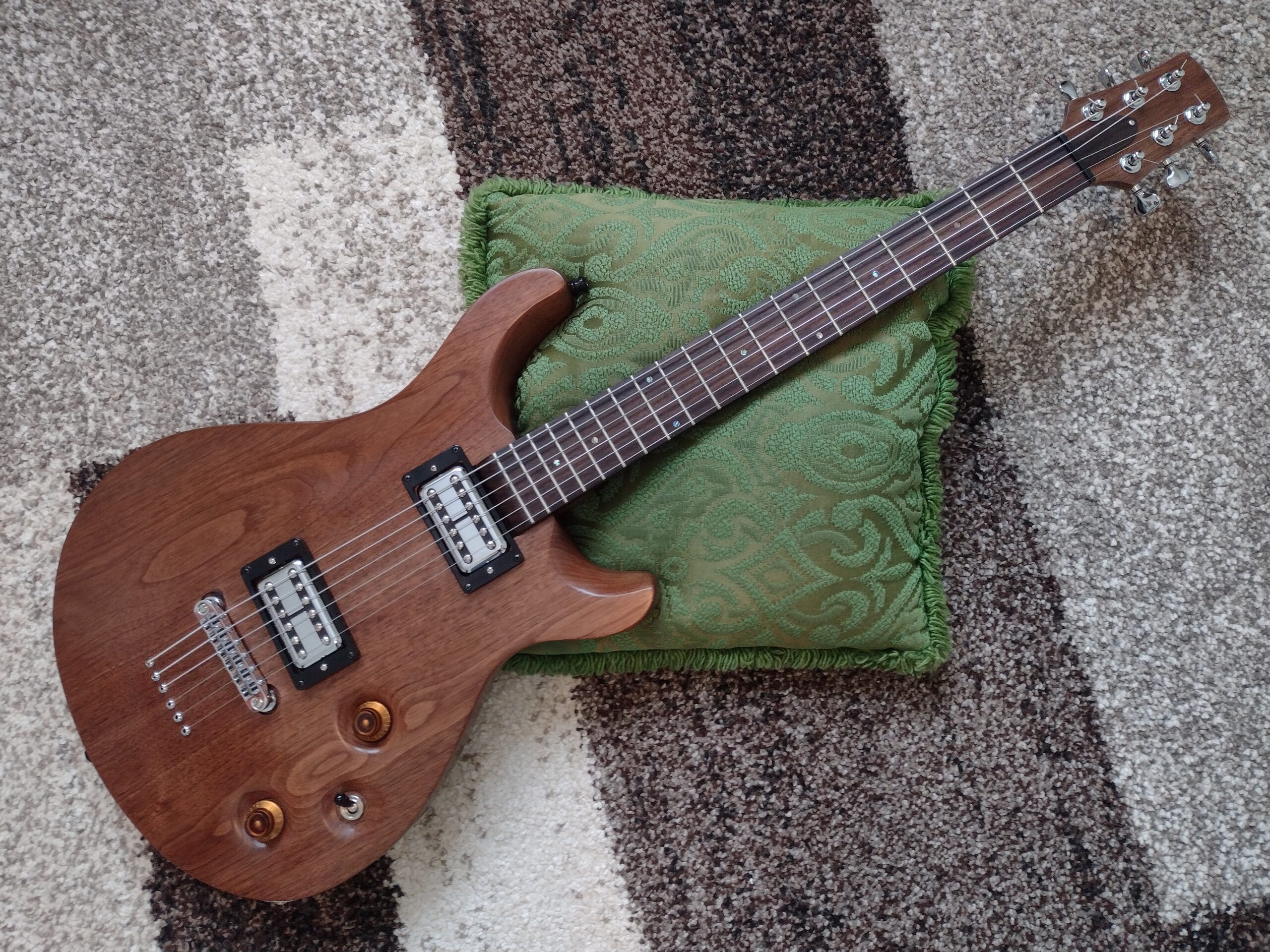 Electric Guitar Build – Double Cut Away Carved Top
